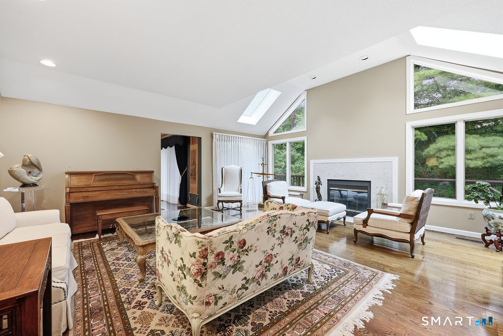 38 Cary Lane Bloomfield CT 06002