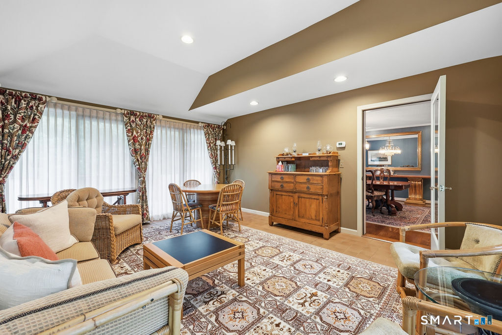 38 Cary Lane Bloomfield CT 06002