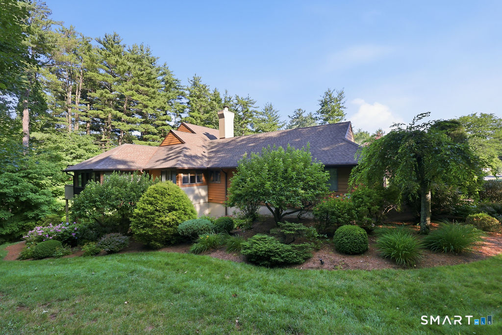 38 Cary Lane Bloomfield CT 06002