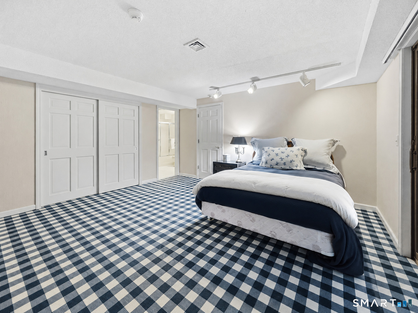 38 Cary Lane Bloomfield CT 06002