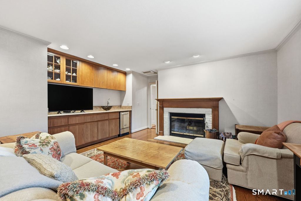 38 Cary Lane Bloomfield CT 06002