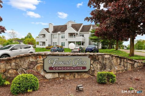 1 Forest Glen Circle Middletown CT 06457