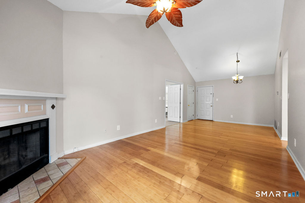 1 Forest Glen Circle Middletown CT 06457