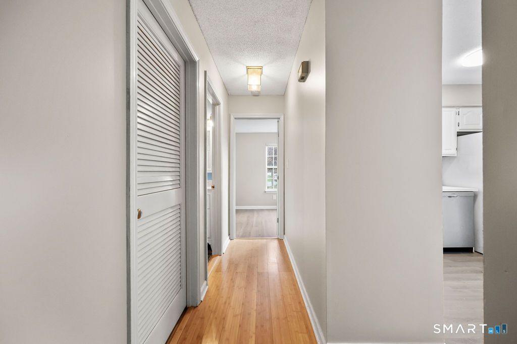 1 Forest Glen Circle Middletown CT 06457