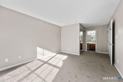 1 Forest Glen Circle Middletown CT 06457