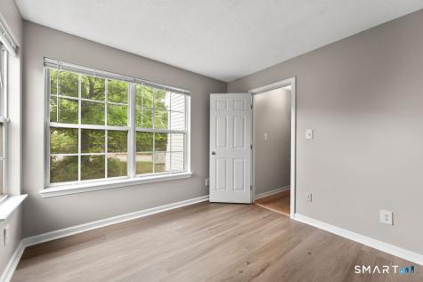 1 Forest Glen Circle Middletown CT 06457