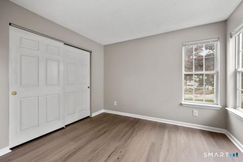 1 Forest Glen Circle Middletown CT 06457