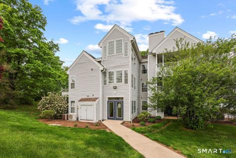 1 Forest Glen Circle Middletown CT 06457