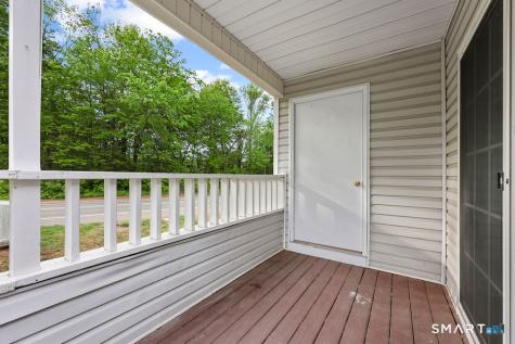 1 Forest Glen Circle Middletown CT 06457