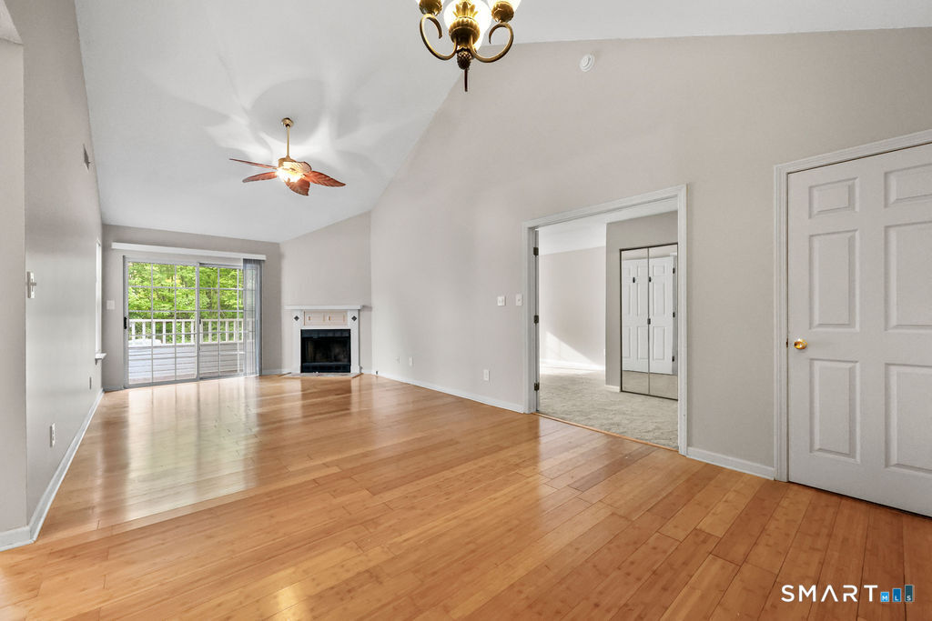 1 Forest Glen Circle Middletown CT 06457