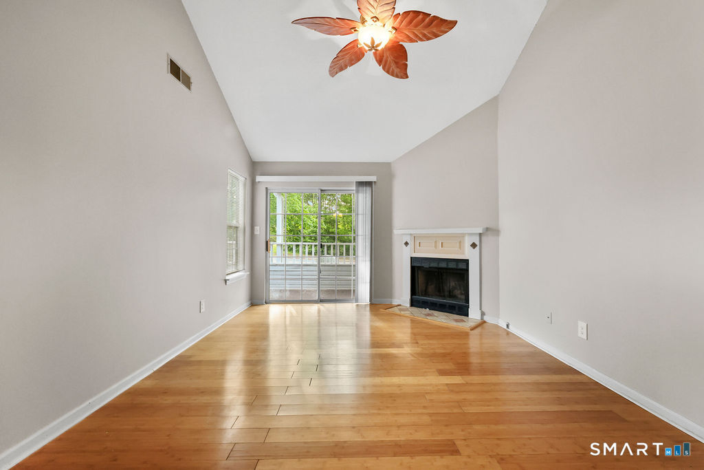 1 Forest Glen Circle Middletown CT 06457