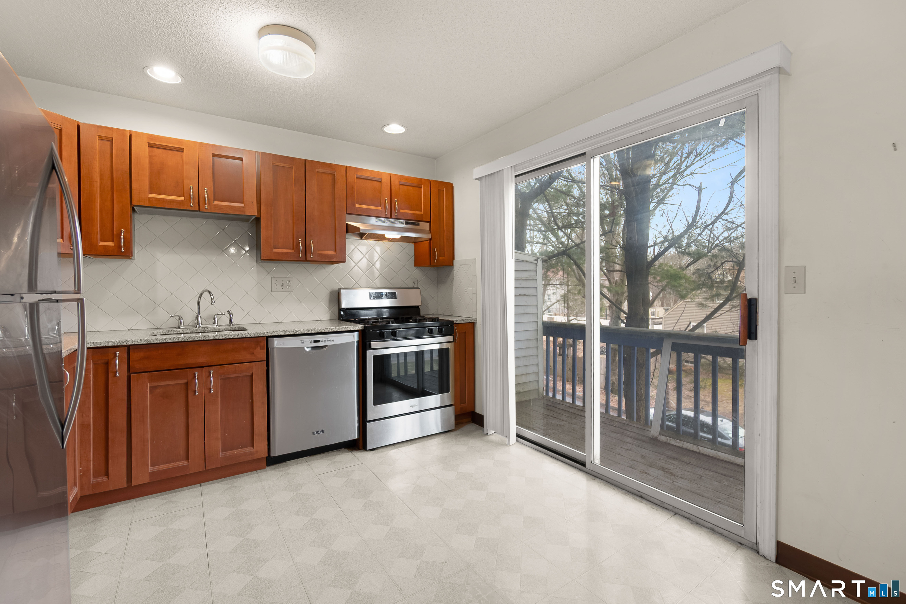 48 Homeside Avenue West Haven CT 06516