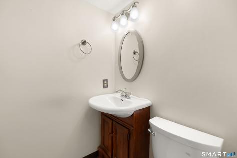 48 Homeside Avenue West Haven CT 06516