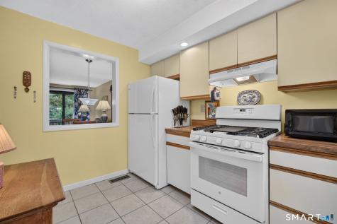 30 Brockton Court Beacon Falls CT 06403