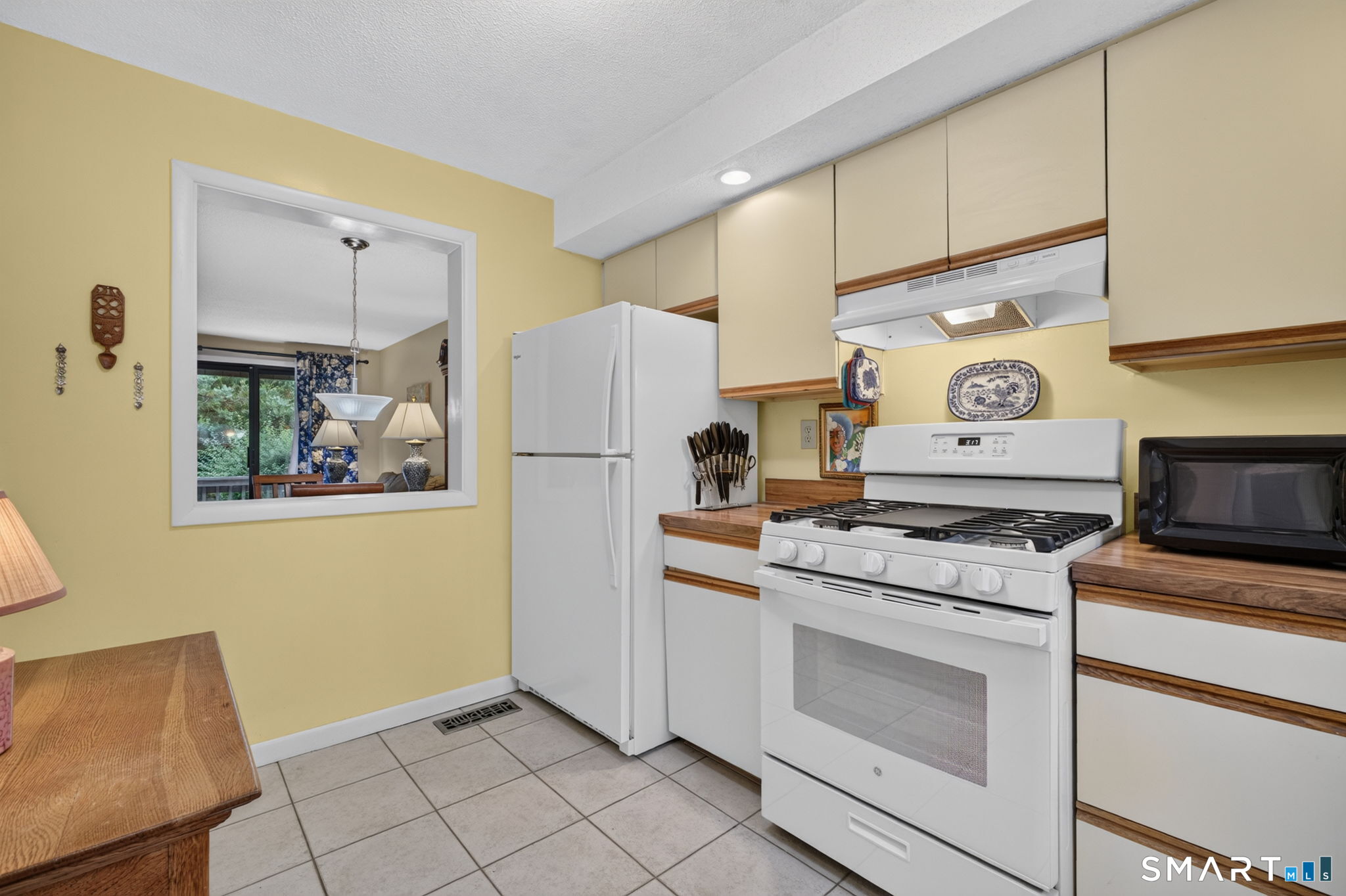 30 Brockton Court Beacon Falls CT 06403
