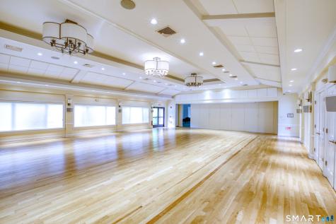 13 Algonquin Lane Stratford CT 06614