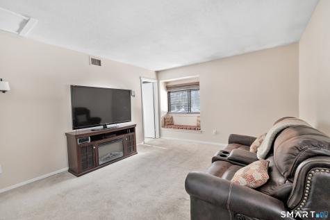 914 Heritage Village Southbury CT 06488