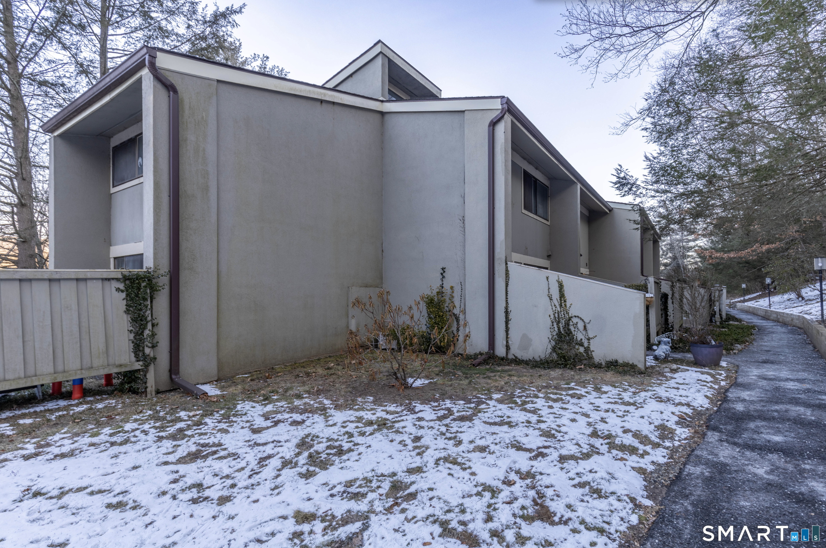 13 Clubhouse Drive Woodbury CT 06798