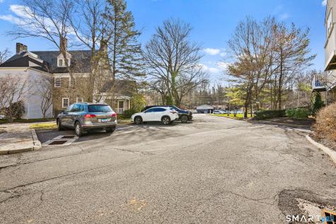 629 Danbury Road Ridgefield CT 06877