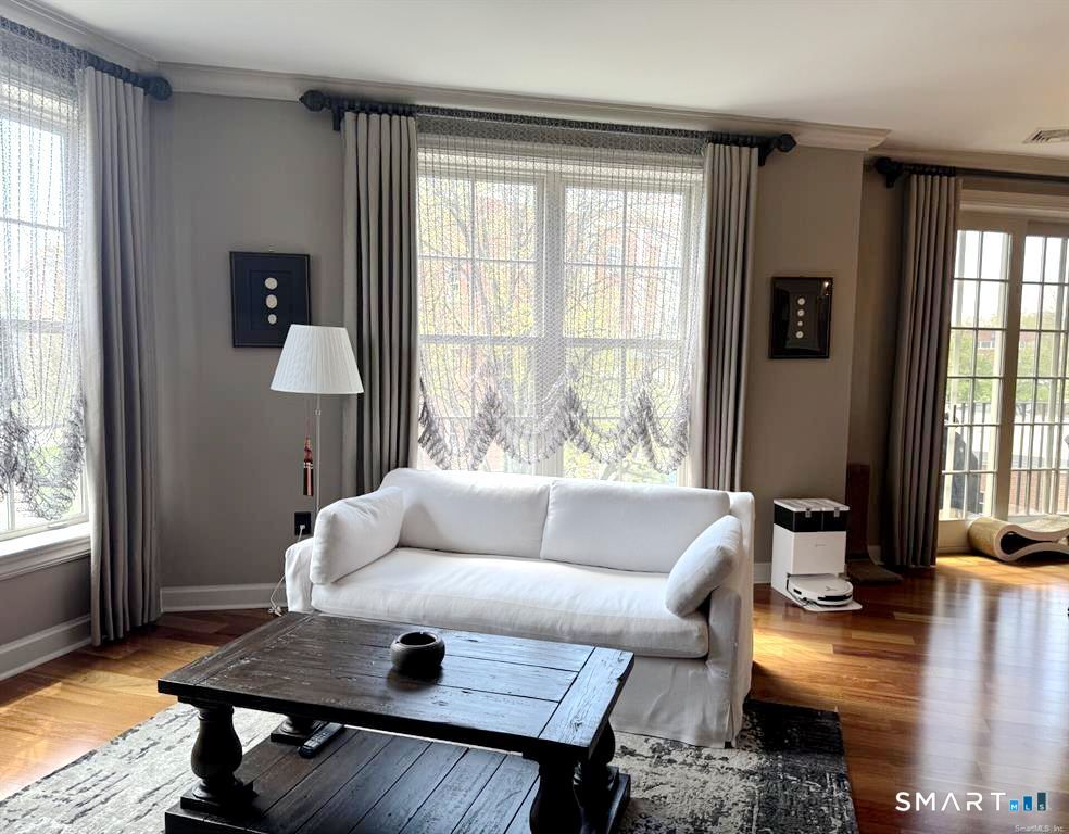 85 Memorial Road West Hartford CT 06107