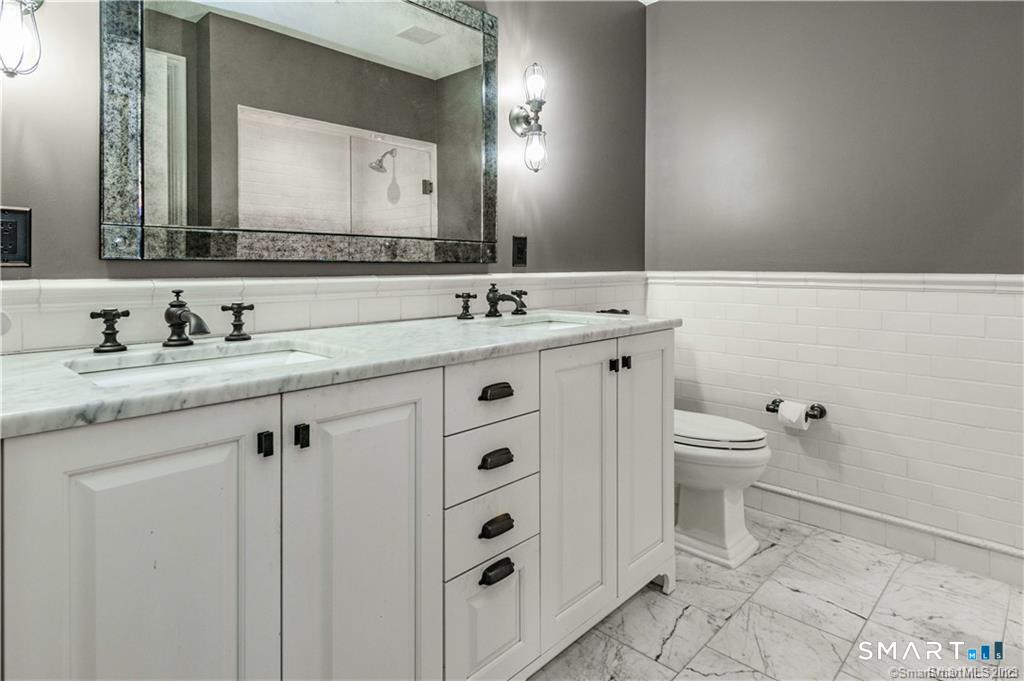 85 Memorial Road West Hartford CT 06107