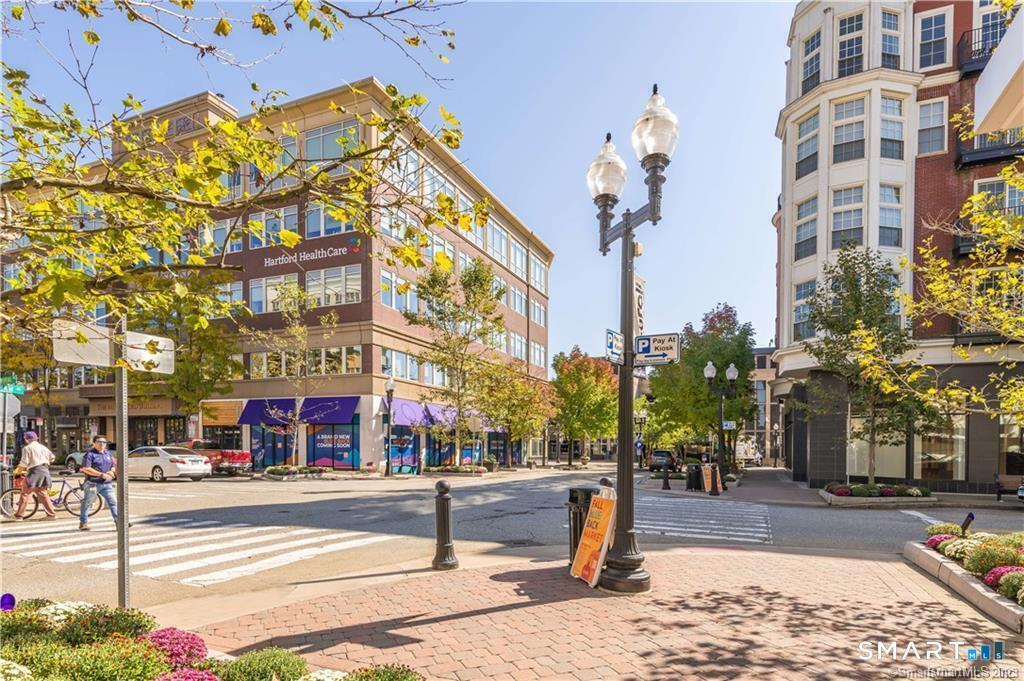 85 Memorial Road West Hartford CT 06107