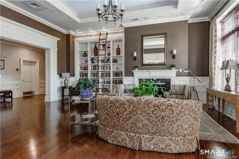 85 Memorial Road West Hartford CT 06107