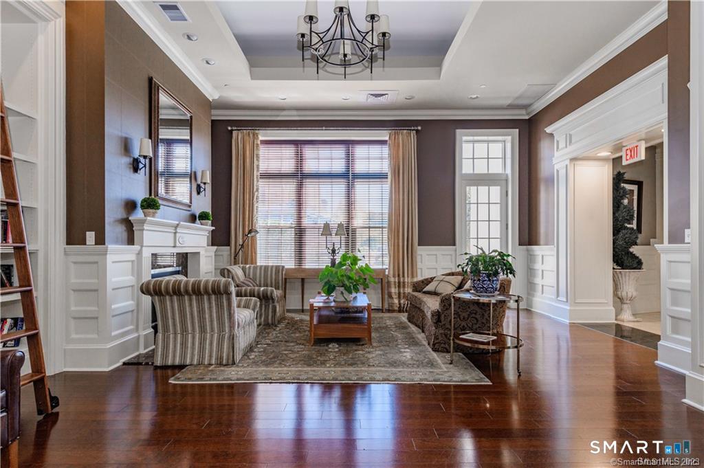 85 Memorial Road West Hartford CT 06107