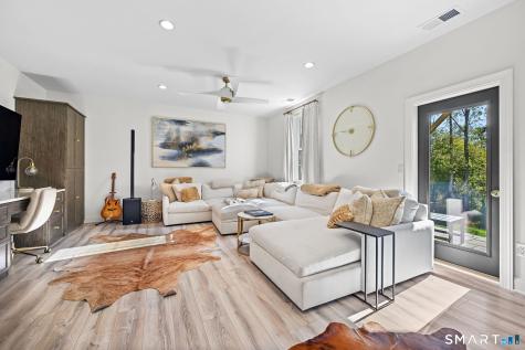 63 Brentwood Circle Danbury CT 06810
