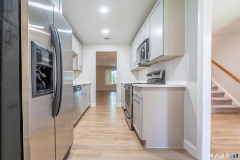 15 Willow Court Cromwell CT 06416