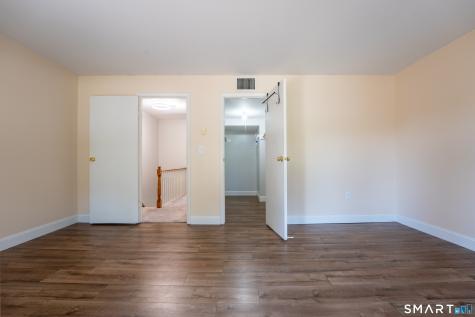 15 Willow Court Cromwell CT 06416