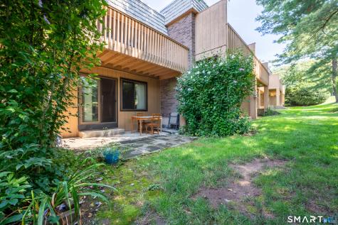 15 Willow Court Cromwell CT 06416