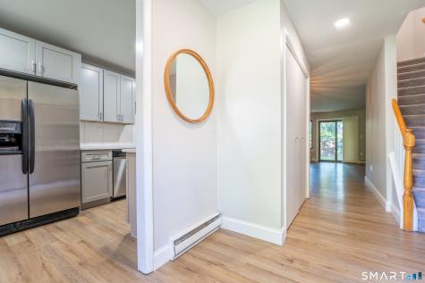 15 Willow Court Cromwell CT 06416