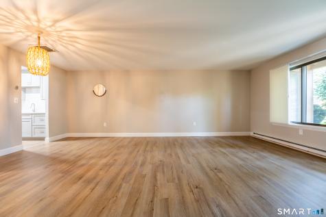 15 Willow Court Cromwell CT 06416