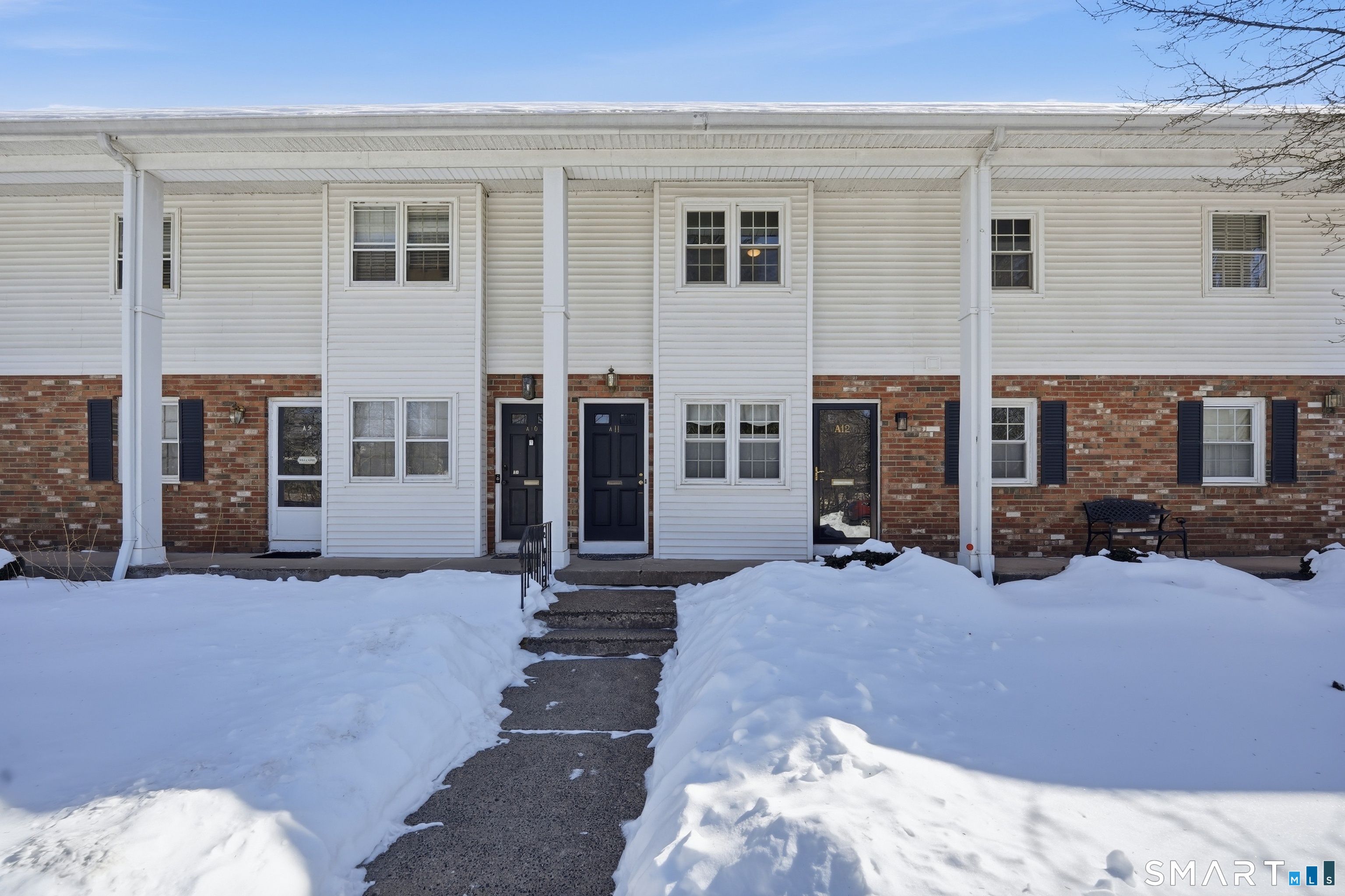 11 Bradley Circle Enfield CT 06082