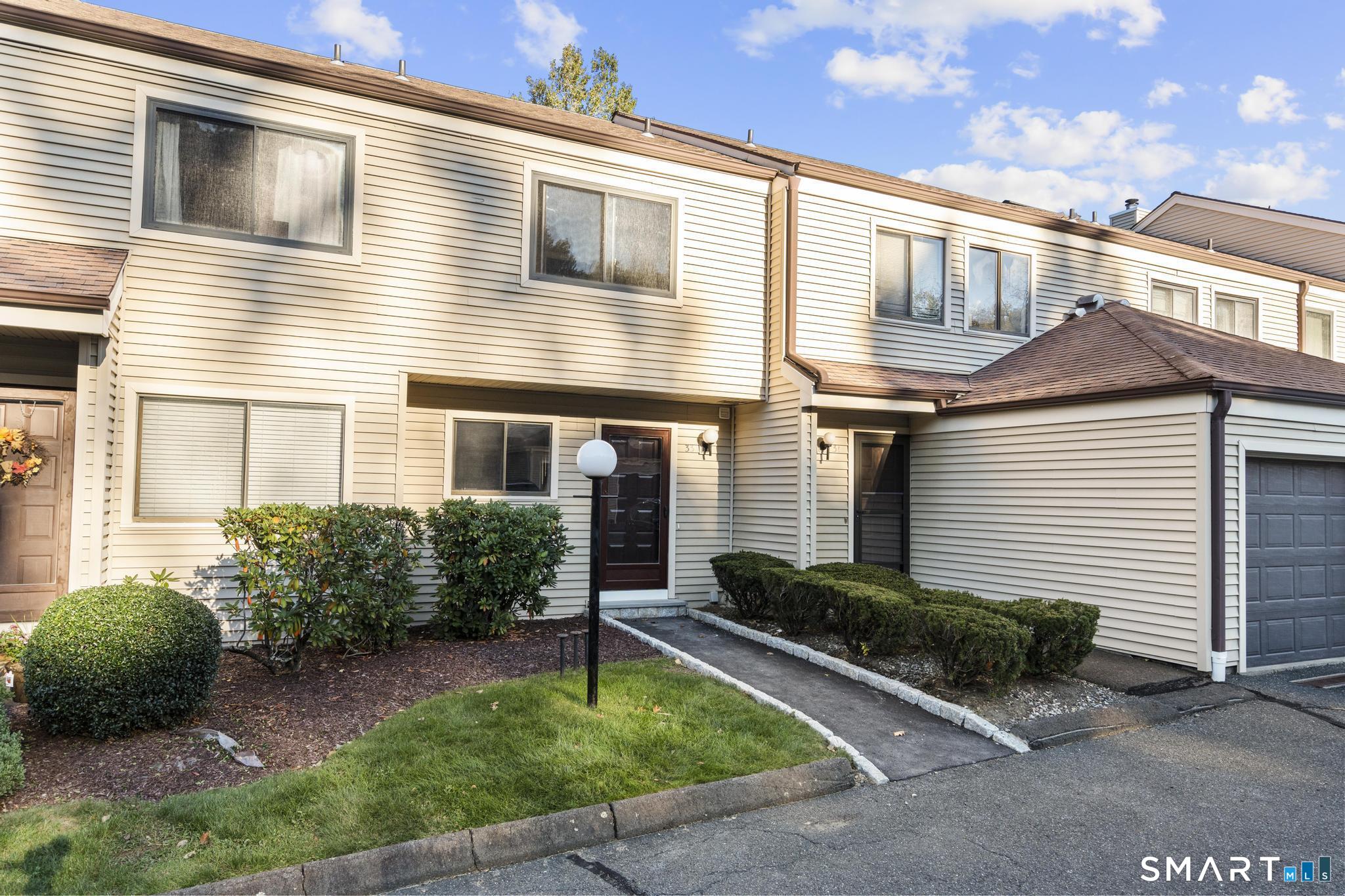 33 Deer Run Bethel CT 06801