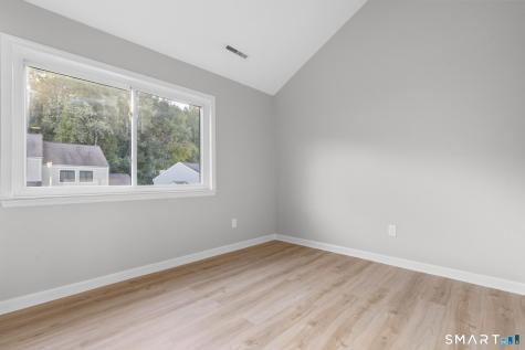 33 Deer Run Bethel CT 06801