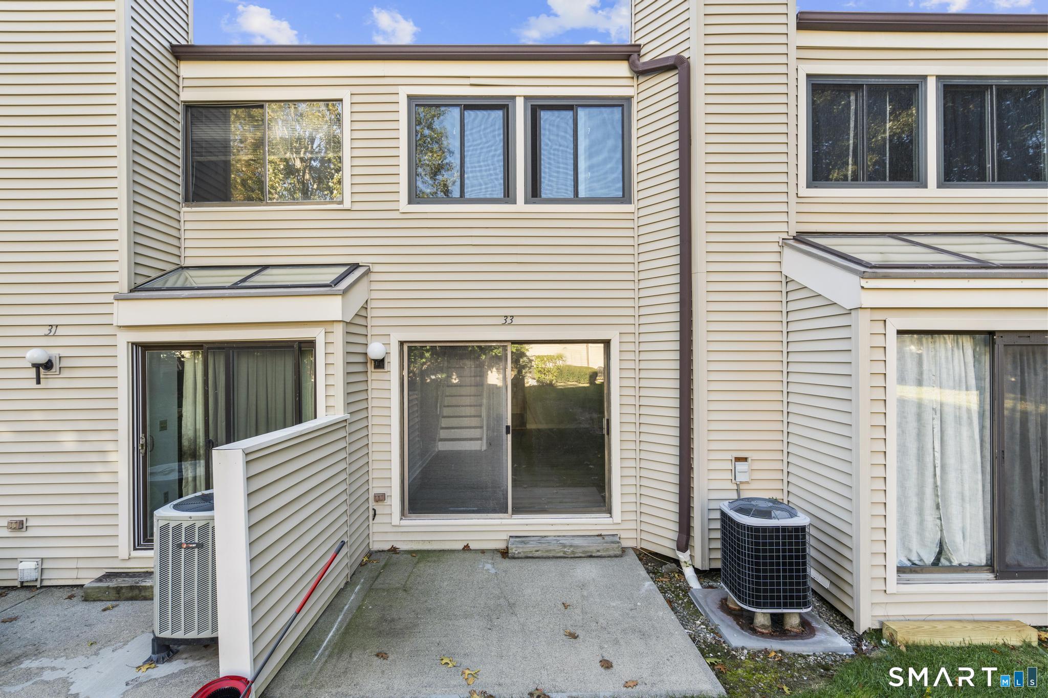 33 Deer Run Bethel CT 06801