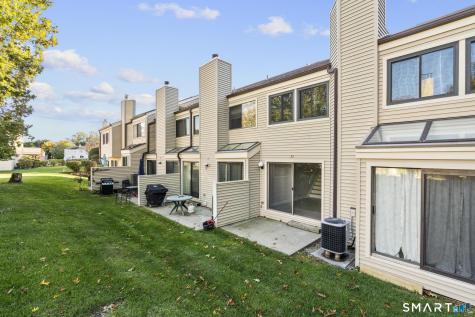 33 Deer Run Bethel CT 06801