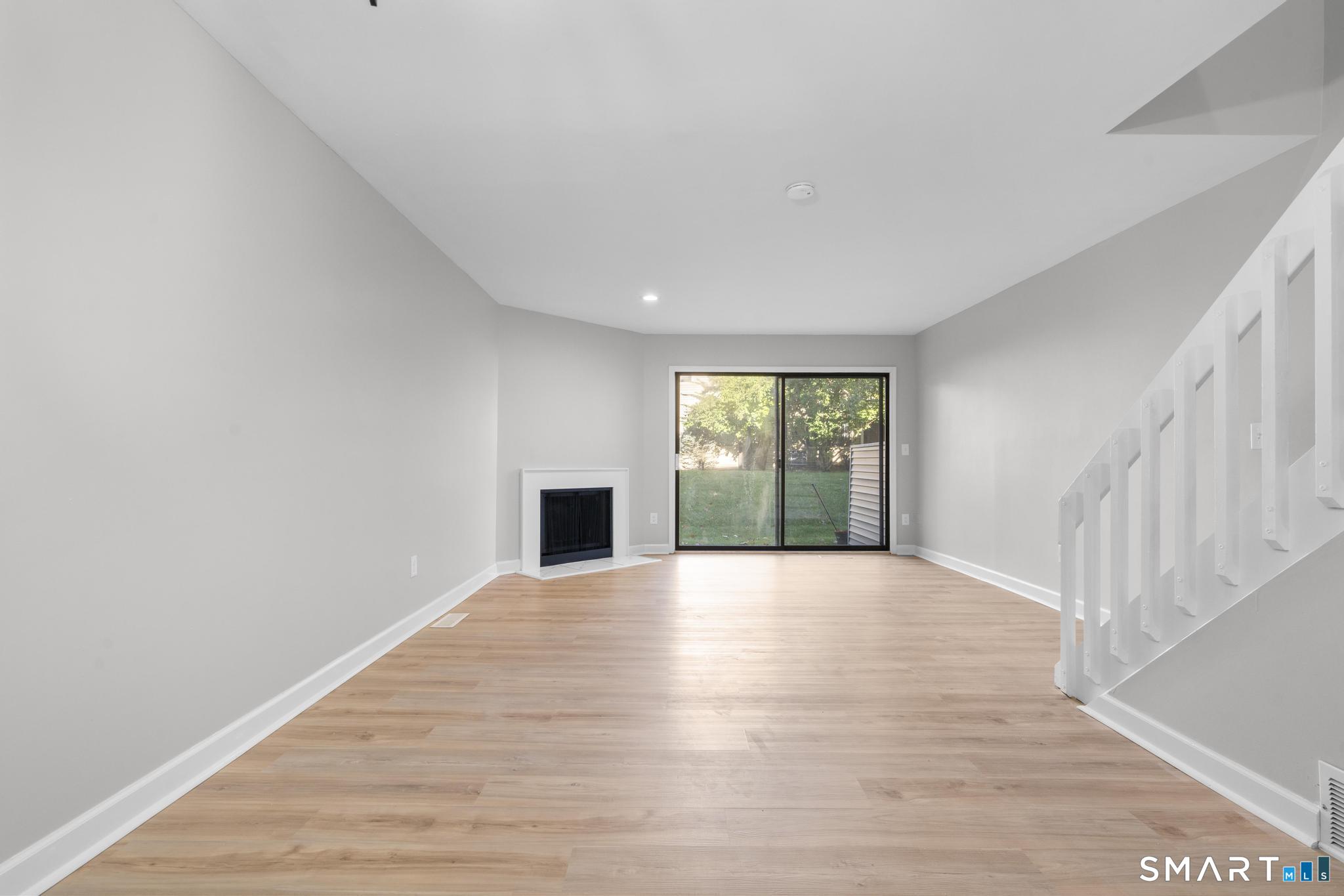 33 Deer Run Bethel CT 06801