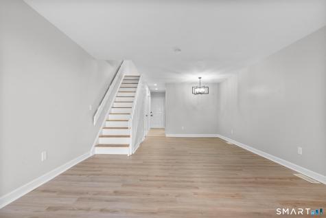 33 Deer Run Bethel CT 06801