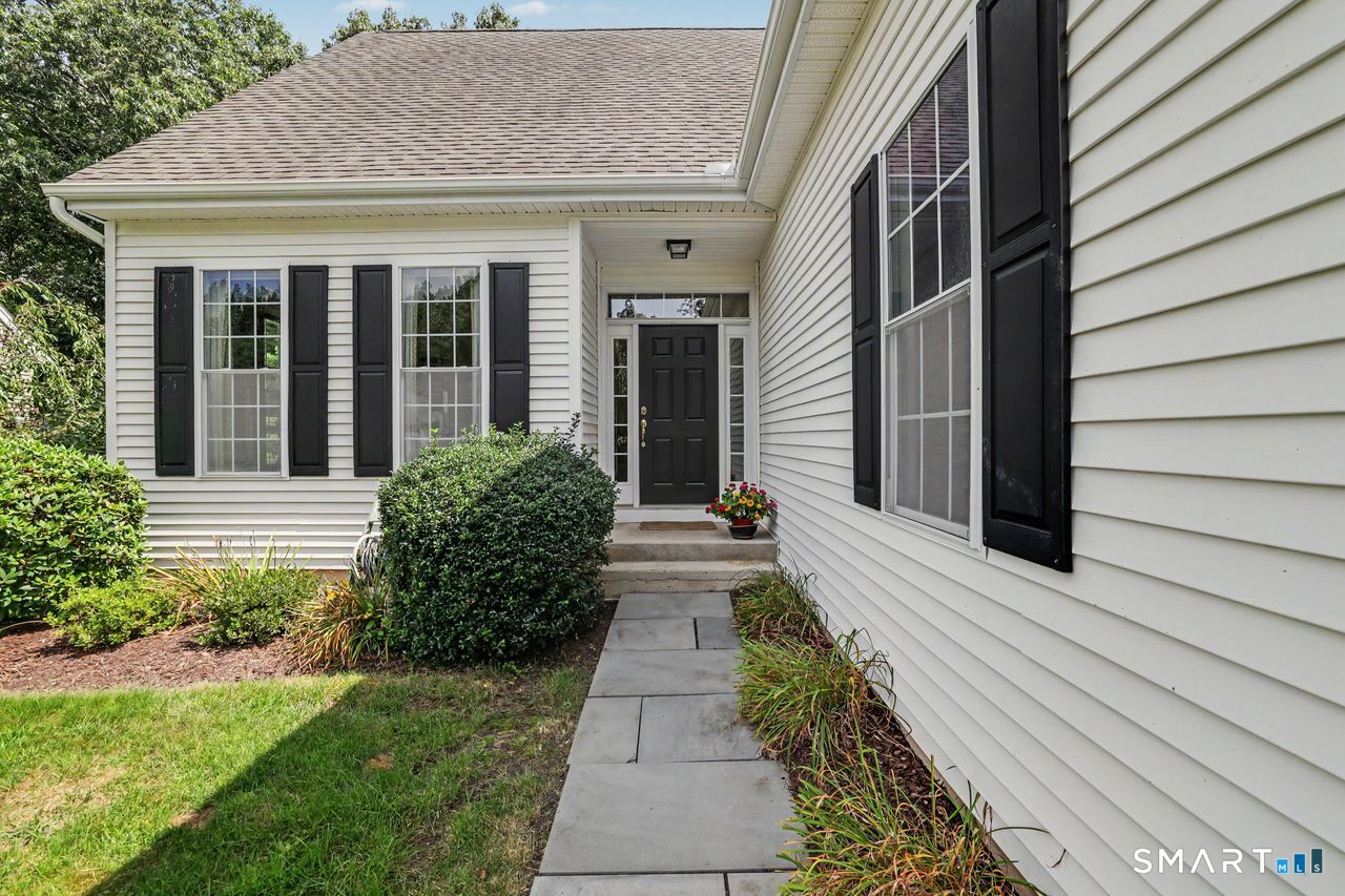 13 Kenington Road Avon CT 06001