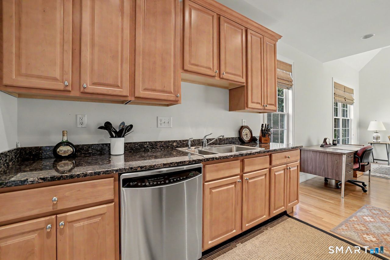 13 Kenington Road Avon CT 06001