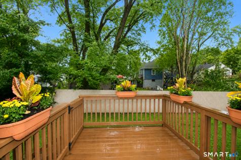 13 Colonial Village Shelton CT 06484