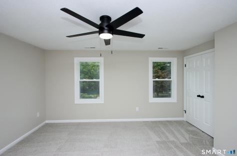 13 Colonial Village Shelton CT 06484