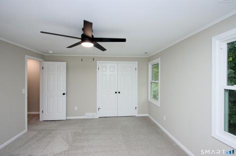 13 Colonial Village Shelton CT 06484