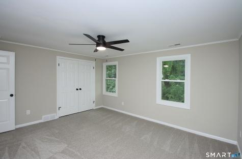 13 Colonial Village Shelton CT 06484