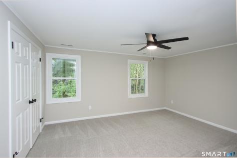 13 Colonial Village Shelton CT 06484