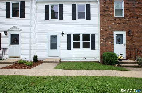 13 Colonial Village Shelton CT 06484