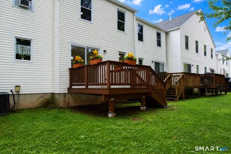 13 Colonial Village Shelton CT 06484